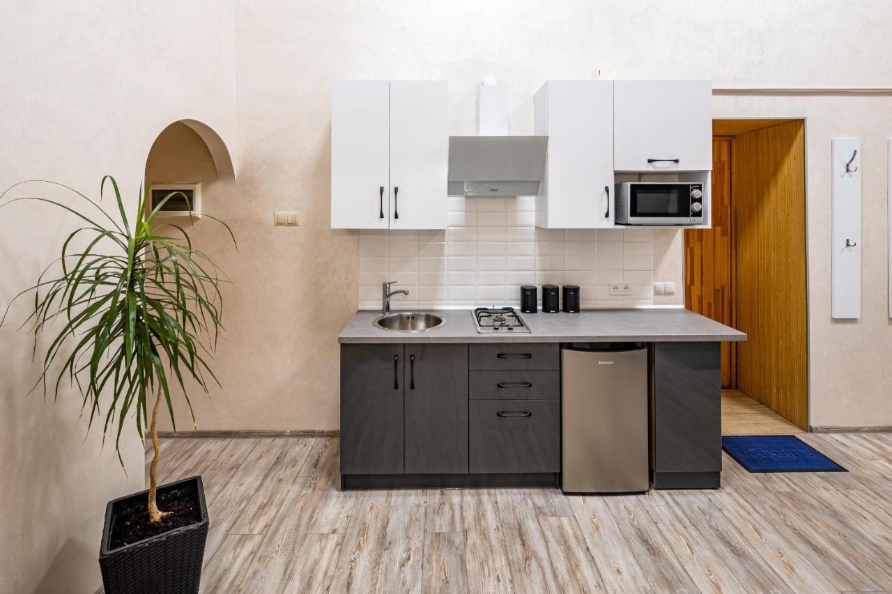 Apartment On Kovzhuna Street Львів Екстер'єр фото
