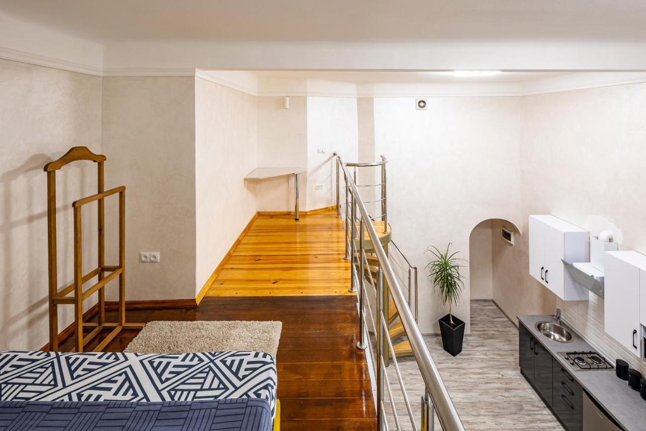 Apartment On Kovzhuna Street Львів Екстер'єр фото