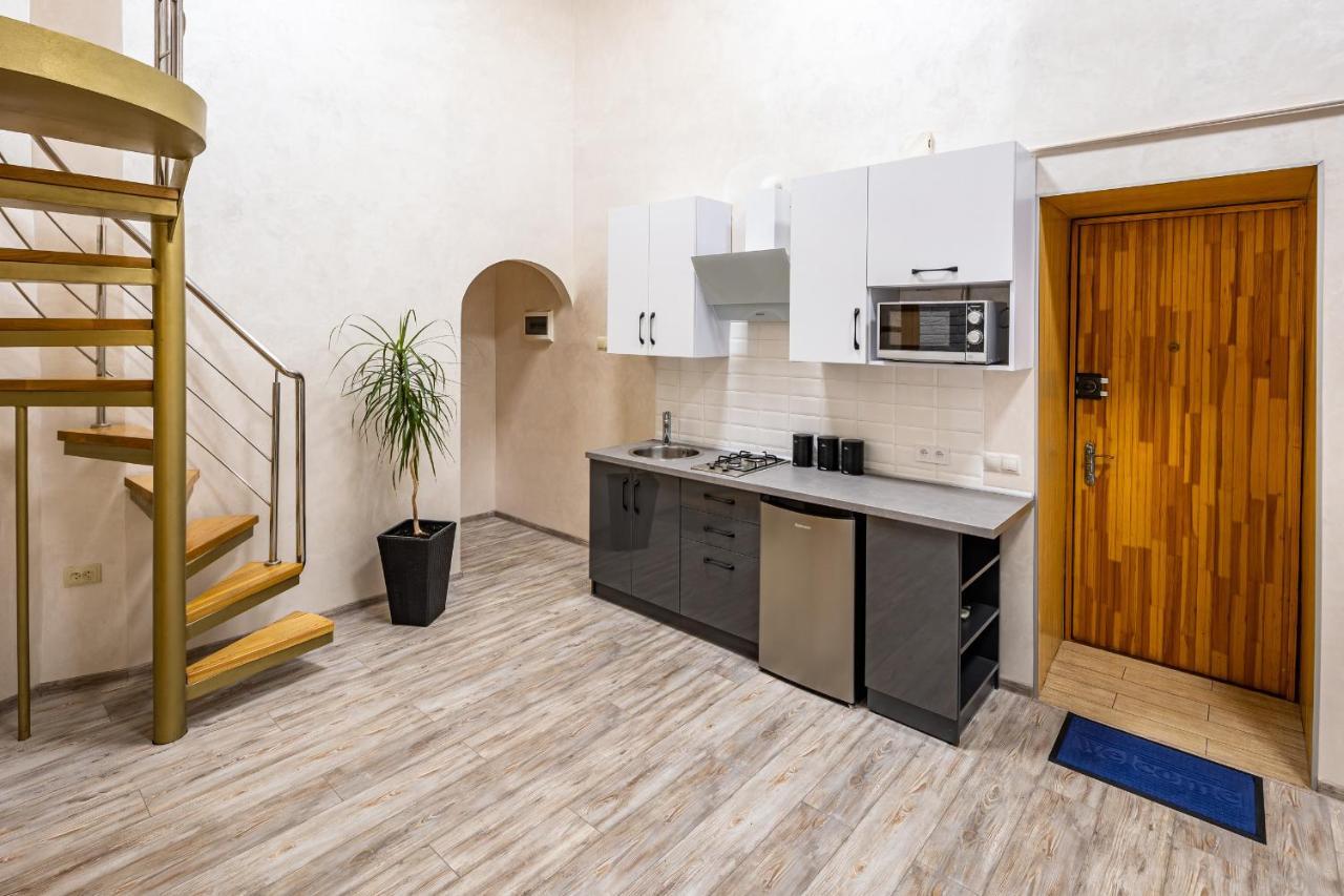 Apartment On Kovzhuna Street Львів Екстер'єр фото